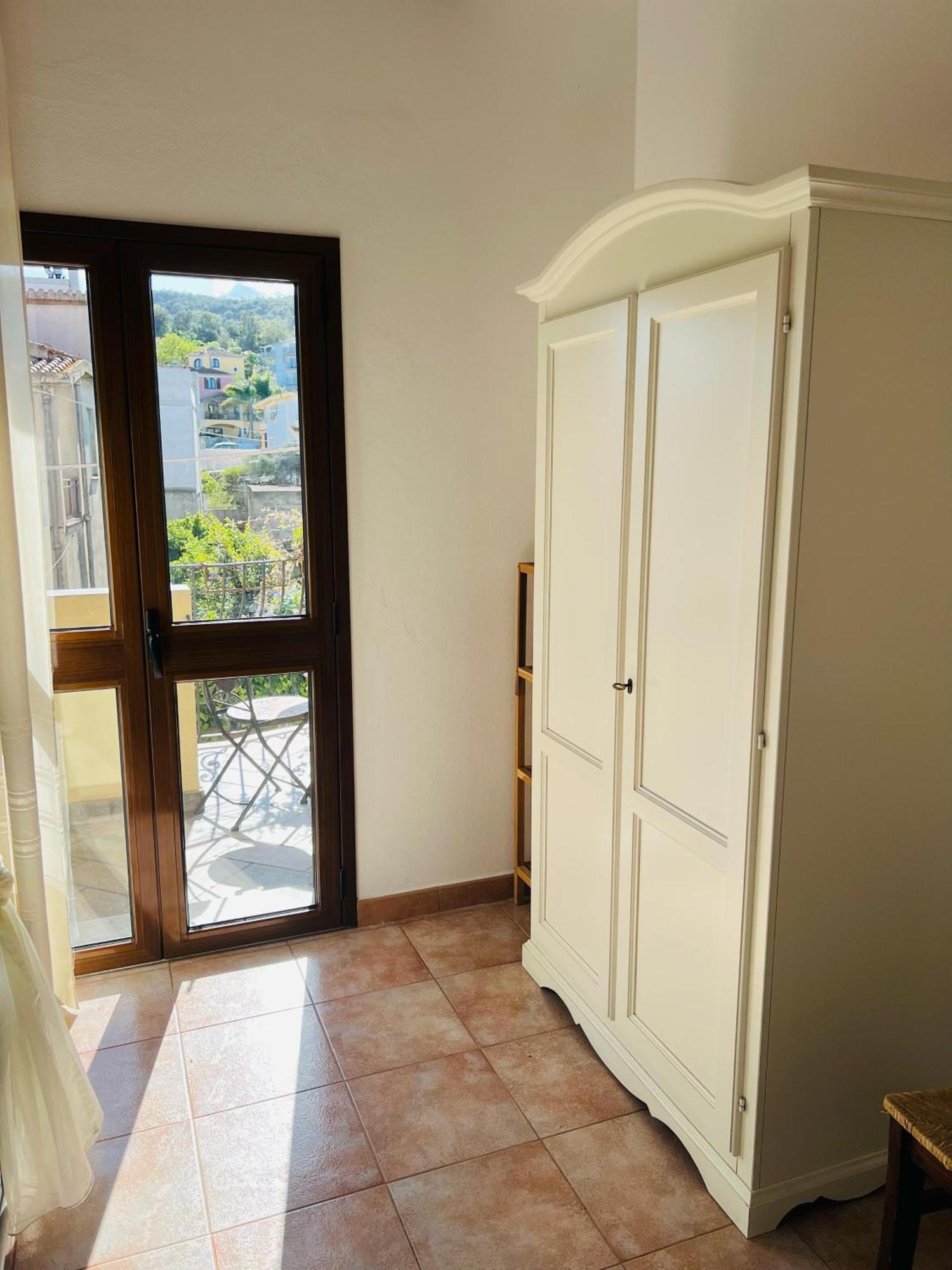 Bed And Breakfast Le Petunie Bari Sardo Luaran gambar